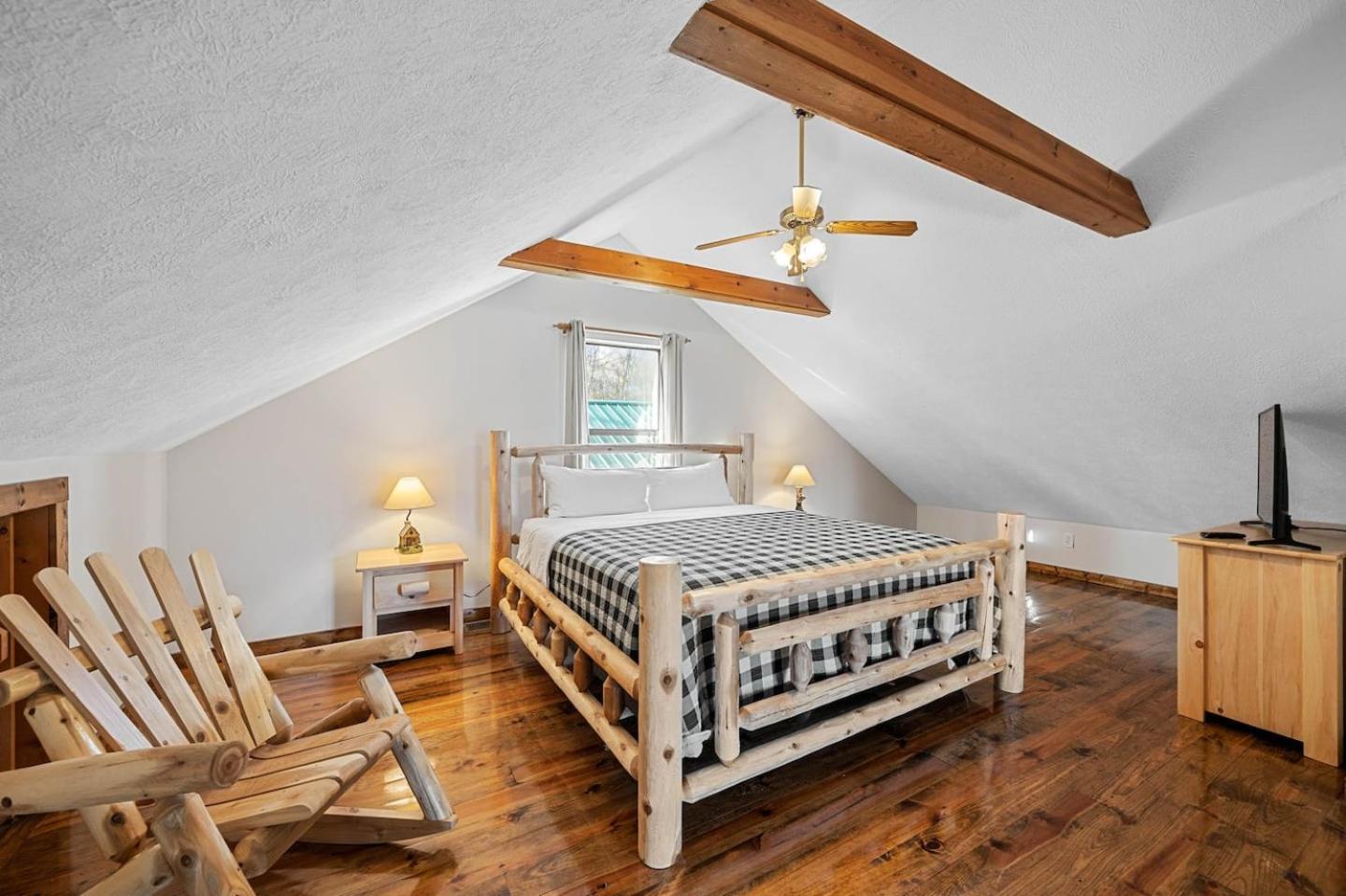 Dog Friendly! Views! Hot Tub! Close To Pf! Gsmnp Sevierville Exterior photo