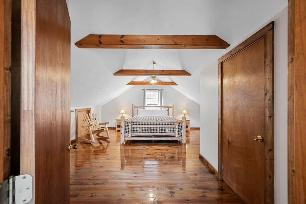 Dog Friendly! Views! Hot Tub! Close To Pf! Gsmnp Sevierville Exterior photo